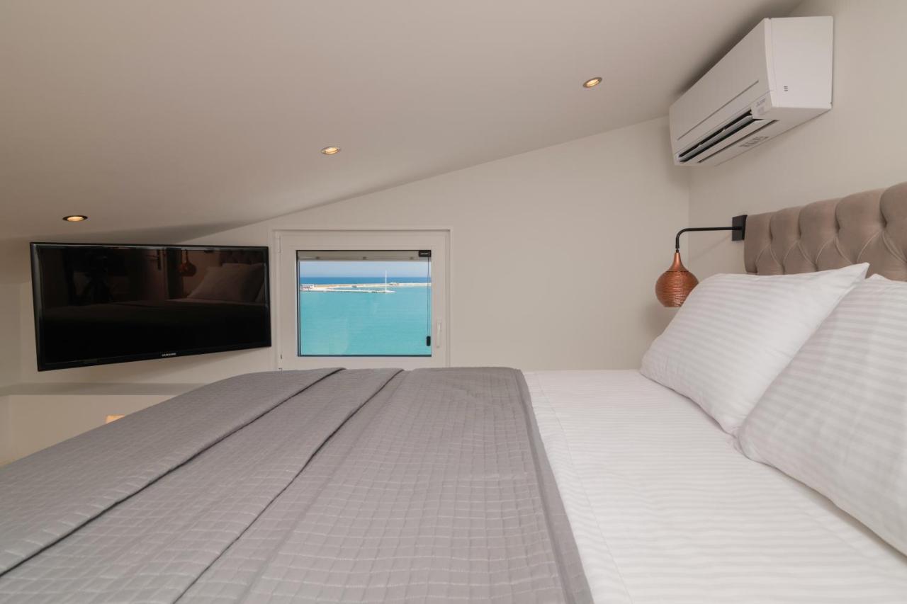 Minimal Loft With Sea View Over Zakynthos Harbor! Екстер'єр фото
