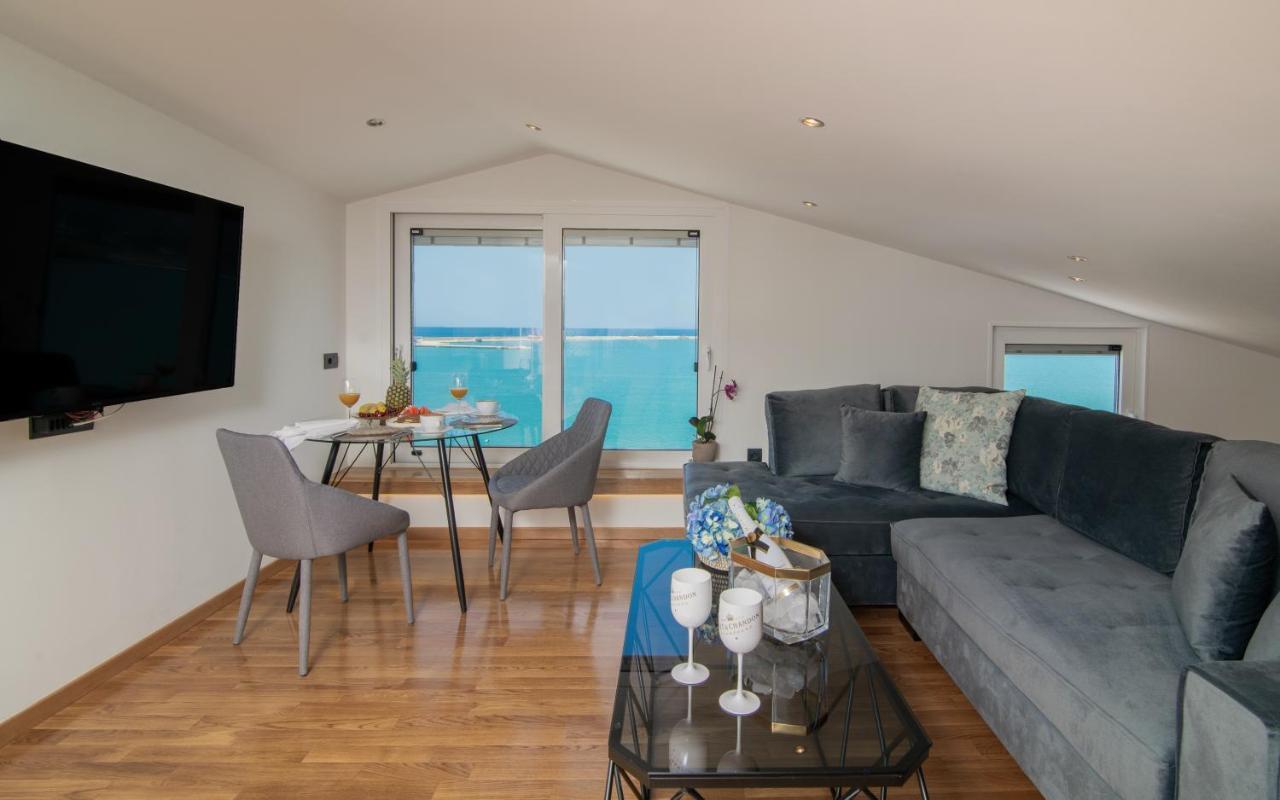 Minimal Loft With Sea View Over Zakynthos Harbor! Екстер'єр фото